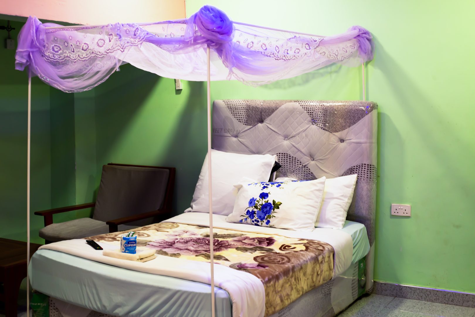 Standard 2 Room